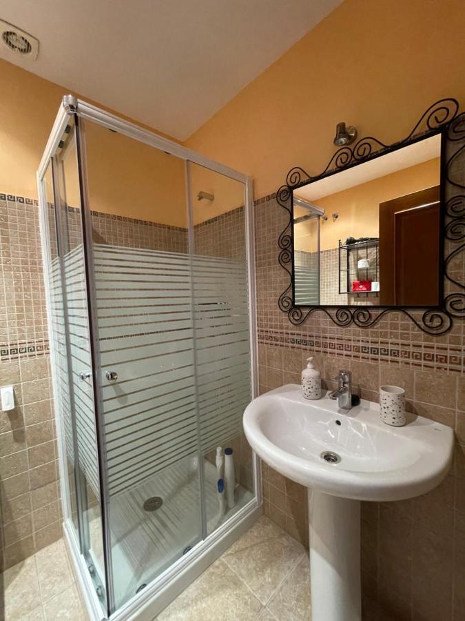 Lafrenchtouch - Relajate Y Desconecta Al Pueblo Villa Villanueva de Tapia ภายนอก รูปภาพ